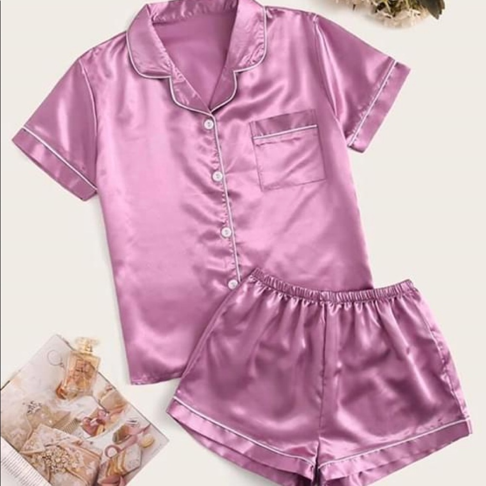 PJ set multiple sizes great for bridal party